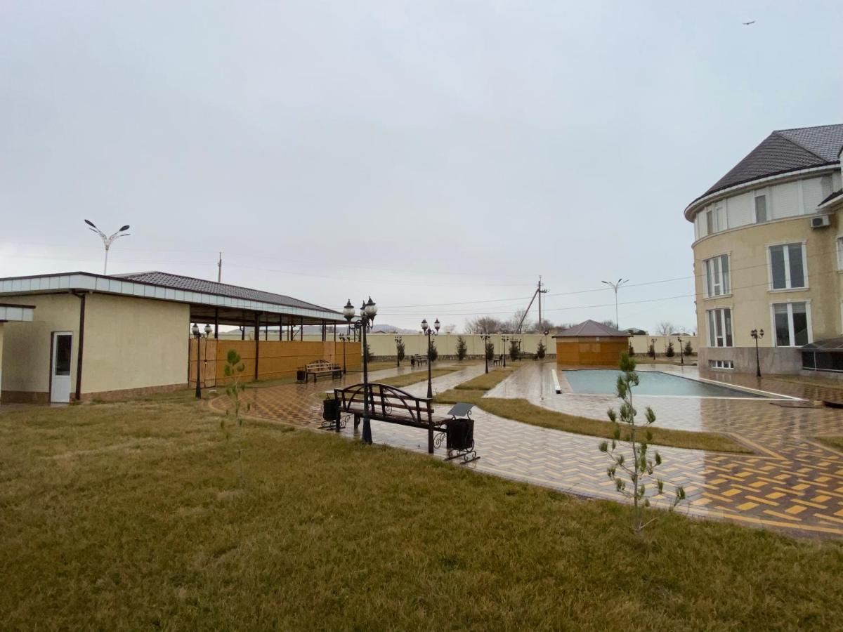 Bahri Tojik Resort & Spa Kairakum Екстер'єр фото